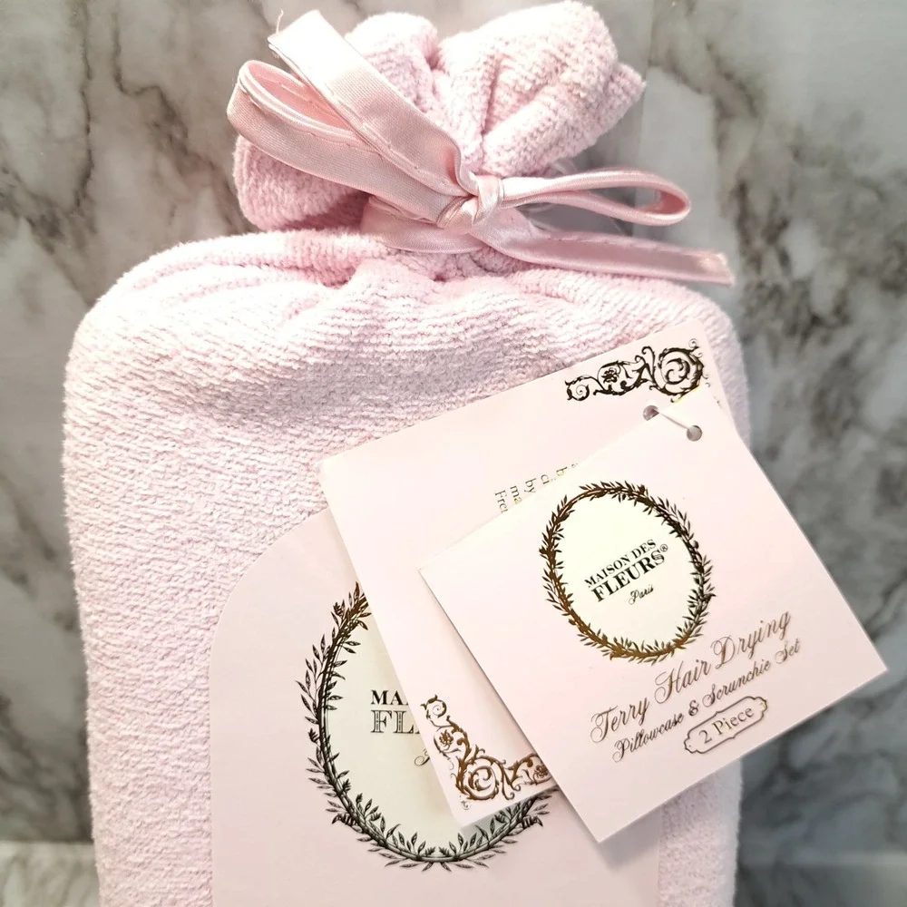 Maison Des Fleurs Terry Hair Drying 2 Piece Pillowcase/Scrunchie NWT 20 X 30 in‎